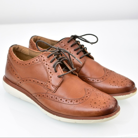 casual shoes tan